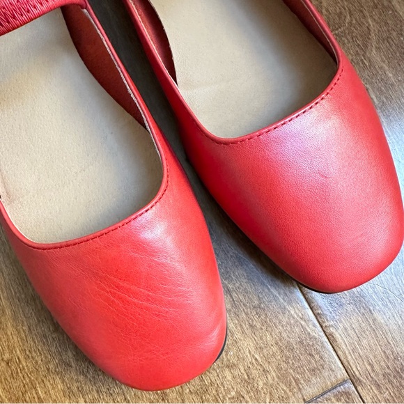 Madewell Red Flats - Picture 3 of 10